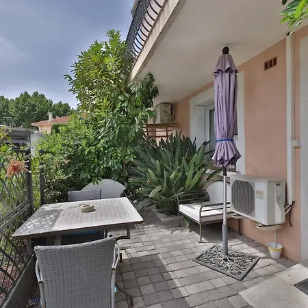 Atrium Augusta * Fréjus
