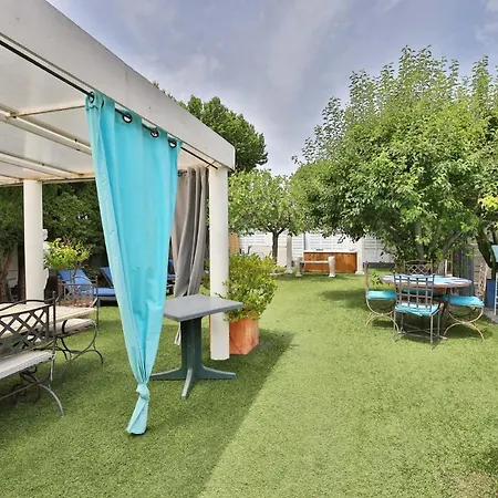 Pensión Atrium Augusta Fréjus